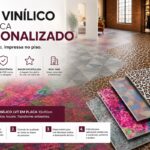 Ambiente moderno com piso vinílico LVT em placa personalizado, mostrando diferentes estampas exclusivas aplicadas em áreas comerciais e residenciais.